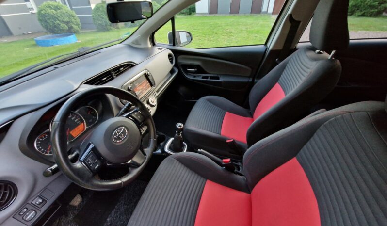 Toyota Yaris 1,3 benz 1 Rok Gwarancja GetHelp ! full