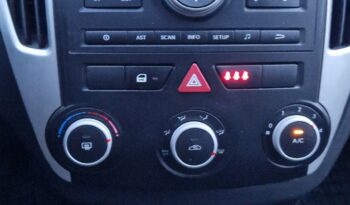 Kia Ceed 1,6 benz. Salon Polska ! Rok Gawarancja GetHelp ! full