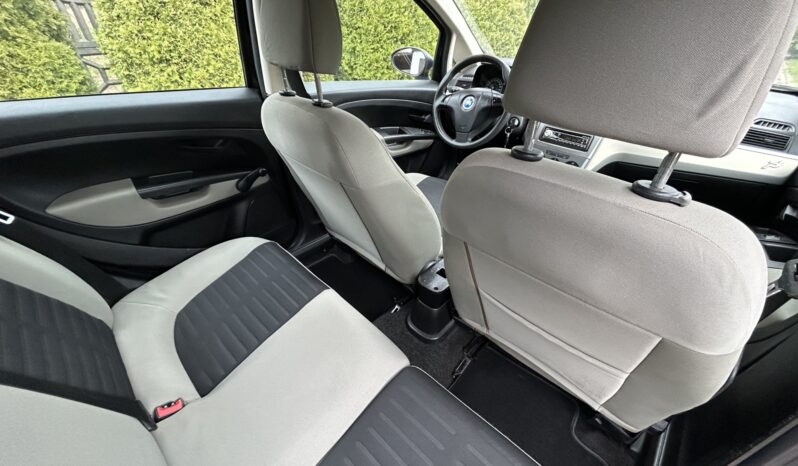 Fiat Grande Punto 1,4 benz. Nowy Rozrząd ! full