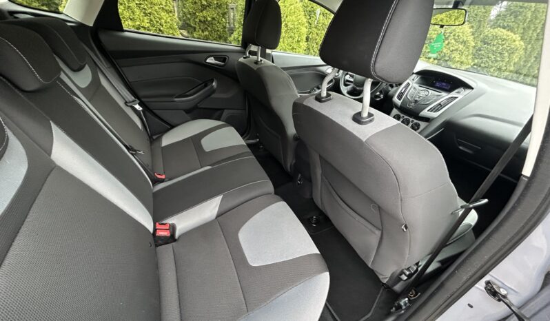 Ford Focus 1,6 benz. 1 Rok Gwarancja GetHelp w cenie ! full
